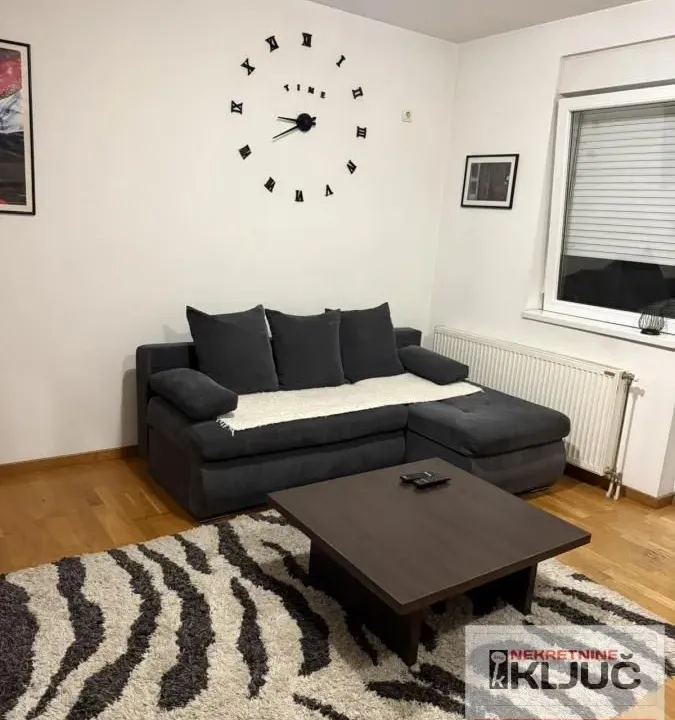Rent, studio apartment, 27m², Bulevar Oslobodjenja, Novi Sad Sve Podlokacije