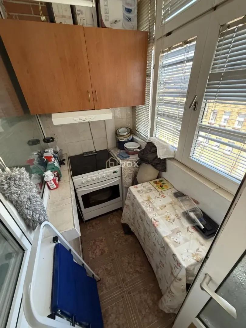 Prodaja, trosoban stan, 72m², Trošarina, Niš