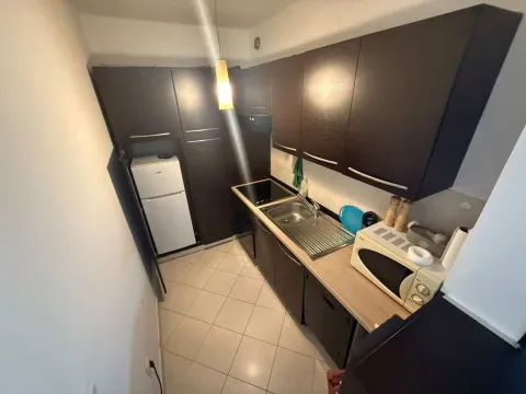 Rent, one bedroom apartment, 43m², Centar, Budva - image 4