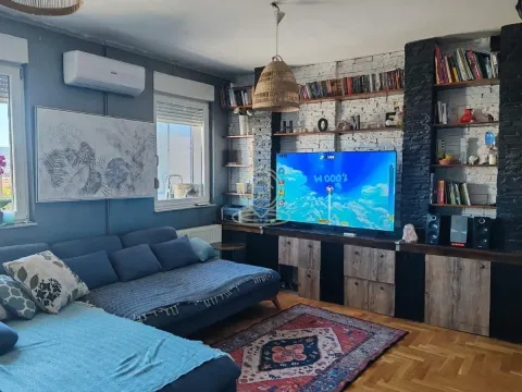 Prodaja, četvorosoban stan, 70m², Bulevar Evrope, Novi Sad Sve Podlokacije - image 2