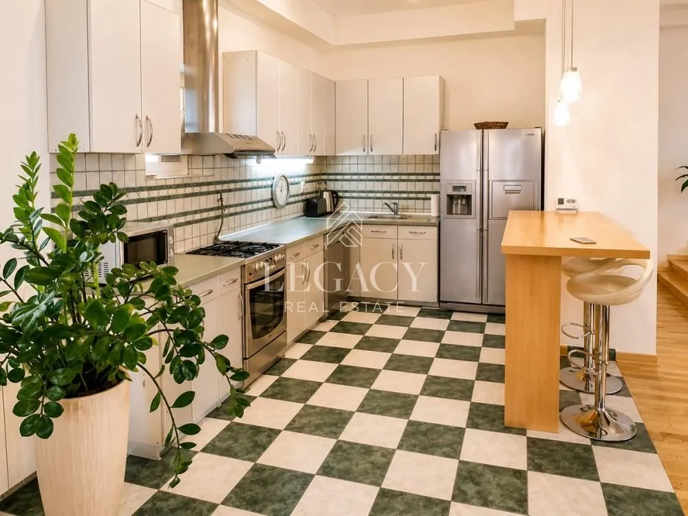 Rent, house, 400m², Zvezdara Sve Podlokacije, Beograd
