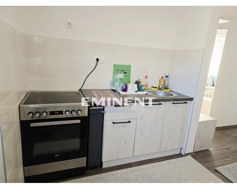 Rent, three bedroom apartment, 90m², Stari Grad, Beograd