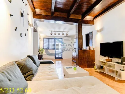 Sale, four bedroom apartment, 81m², Đeram Pijaca, Beograd