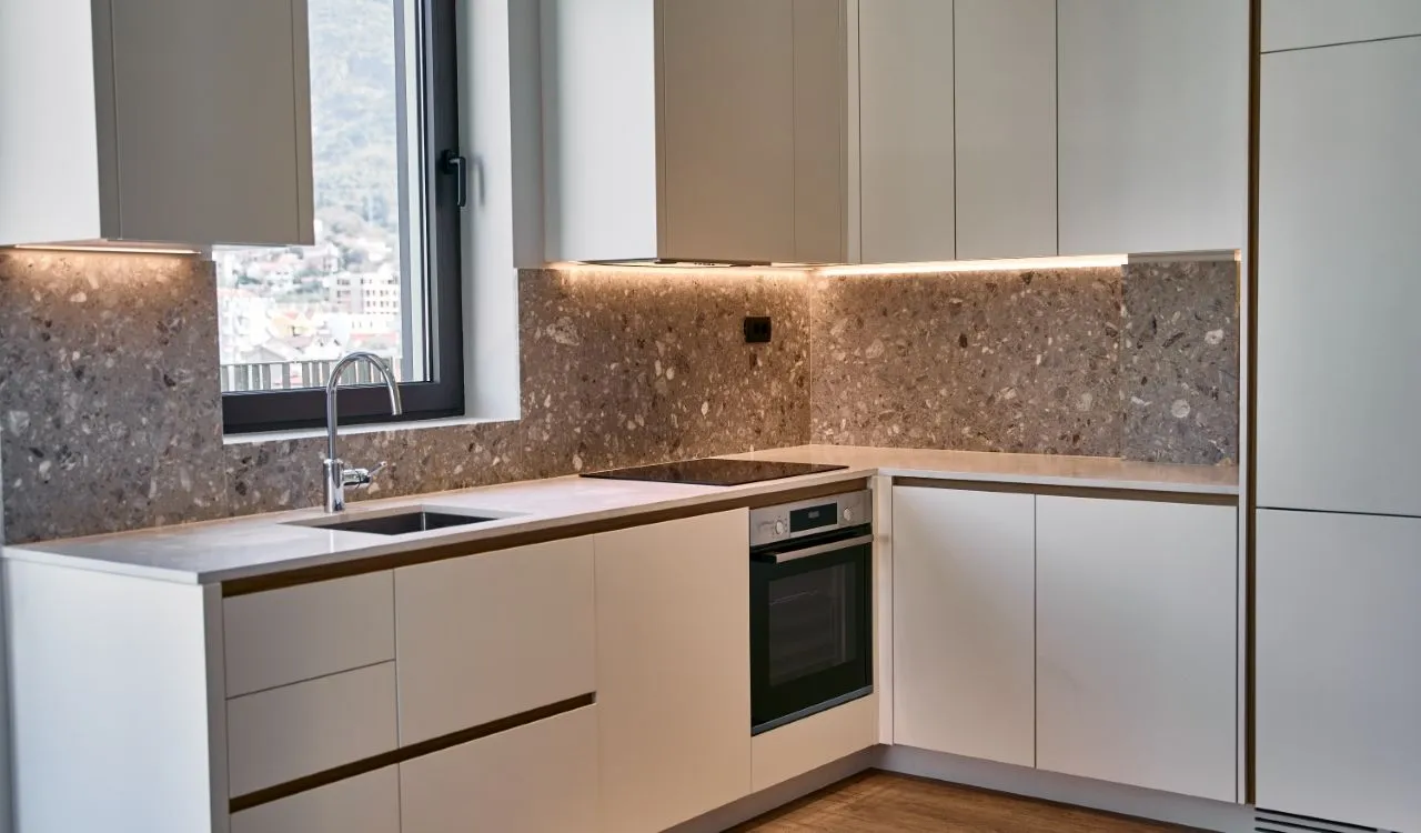 Prodaja, dvosoban stan, 102m², Porto Montenegro, Tivat
