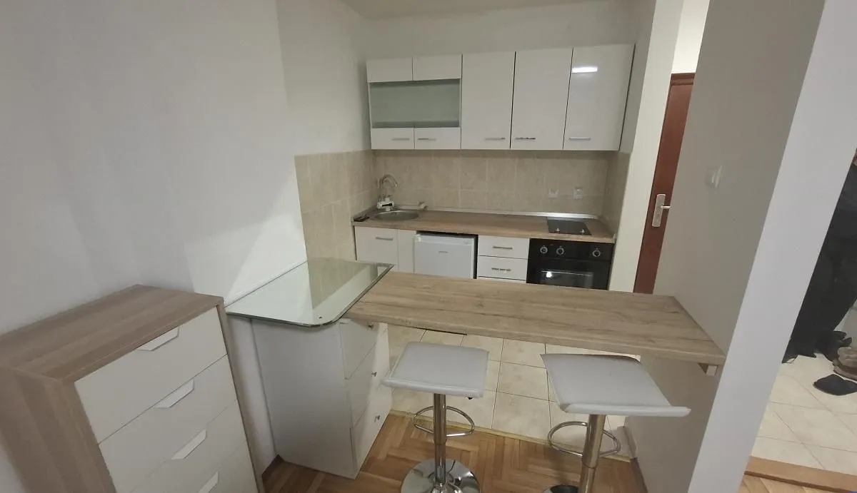 Prodaja, garsonjera, 29m², Podbara, Novi Sad Sve Podlokacije