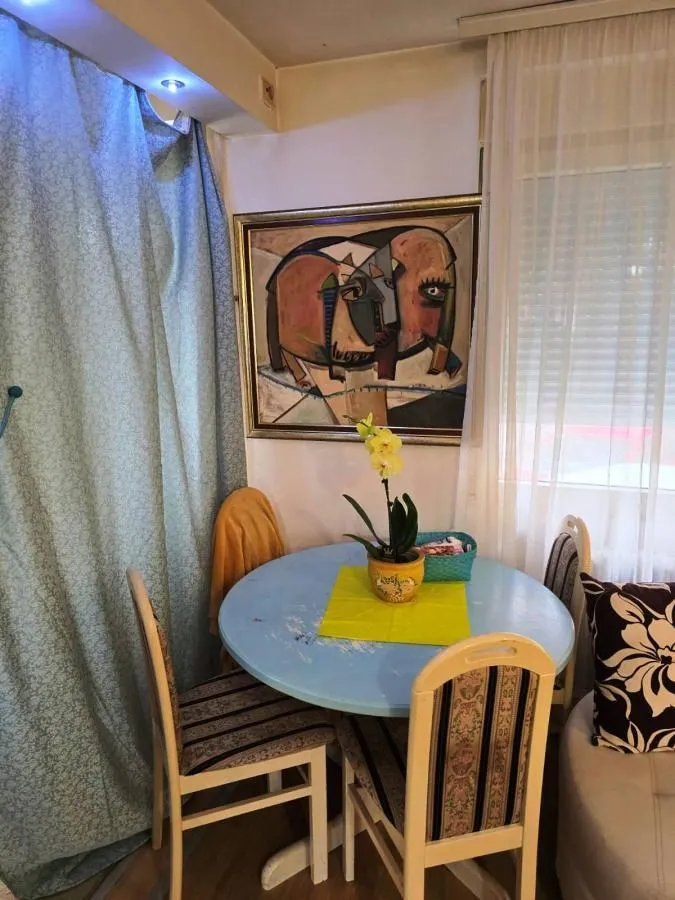 Rent, three bedroom apartment, 66m², Crveni Pevac, Niš