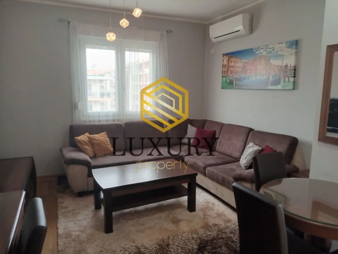 Izdavanje, jednosoban stan, 42m², City Kvart, Podgorica