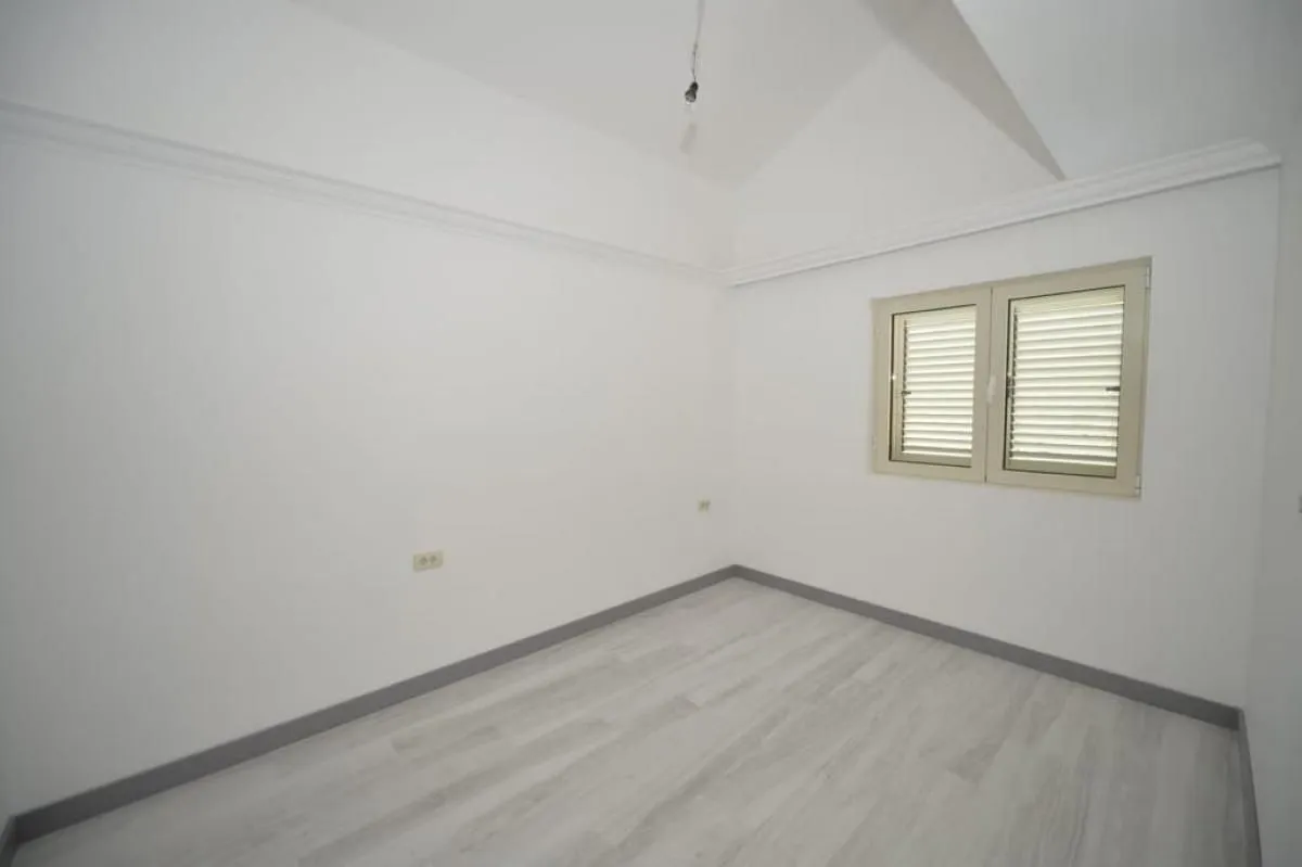Prodaja, dvosoban stan, 100m², Kotor, Crna Gora
