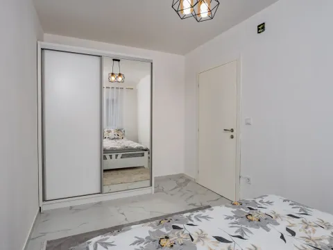 Izdavanje, jednosoban stan, 48m², Šušanj, Bar - image 8