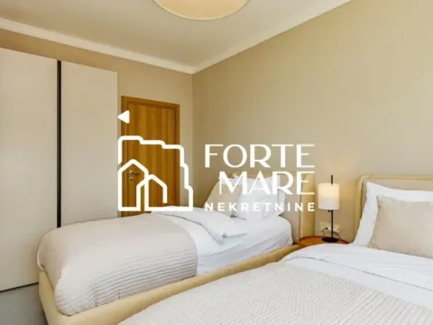 Prodaja, trosoban stan, 158m², Dobrota, Kotor - image 13