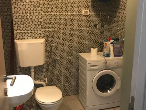 Izdavanje, jednosoban stan, 43m², Momišići, Podgorica - image 5