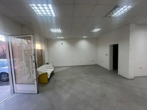 Sale, office space, 55m², Centar, Paraćin - image 5
