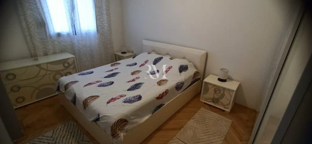 Izdavanje, dvosoban stan, 60m², Pod Kuk, Tivat