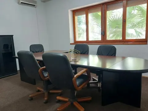 Rent, office space, 70m², Podgorica, Crna Gora - image 1