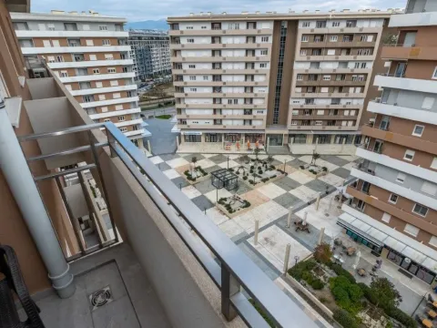 Rent, two bedroom apartment, 69m², Central Point, Podgorica - image 13