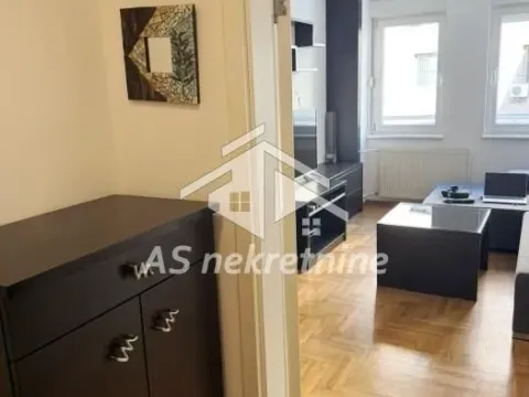Rent, three bedroom apartment, 69m², Palilula Sve Podlokacije, Beograd - image 11