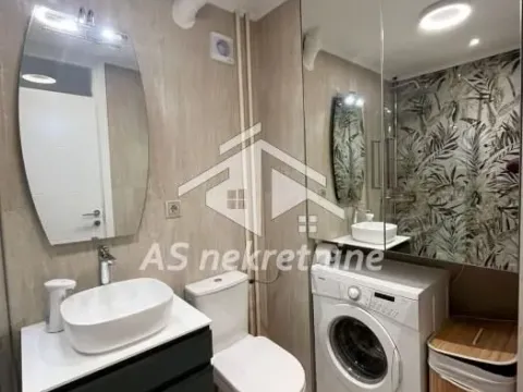 Izdavanje, trosoban stan, 75m², Novi Beograd Sve Podlokacije, Beograd - image 14