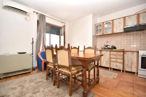 Rent, one bedroom apartment, 50m², Stari Aerodrom, Podgorica - image 5