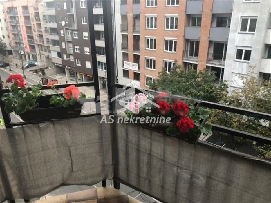 Izdavanje, dvosoban stan, 58m², Crveni Krst, Beograd