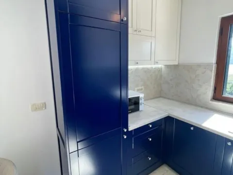 Izdavanje, dvosoban stan, 75m², Đenovići, Herceg Novi - image 7