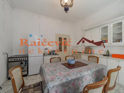 Rent, two bedroom apartment, 80m², Cvetni Trg, Vračar Sve Podlokacije - image 17