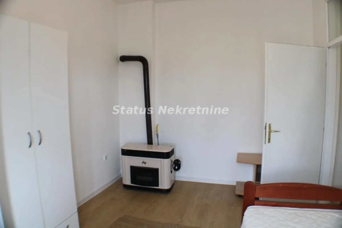 Prodaja, trosoban stan, 67m², Zrenjanin, Srbija
