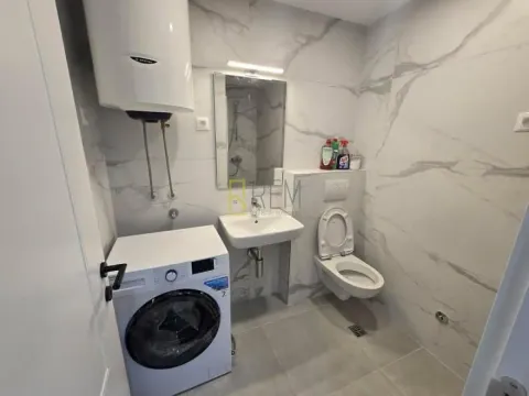 Izdavanje, jednosoban stan, 47m², Podgorica, Crna Gora - image 2