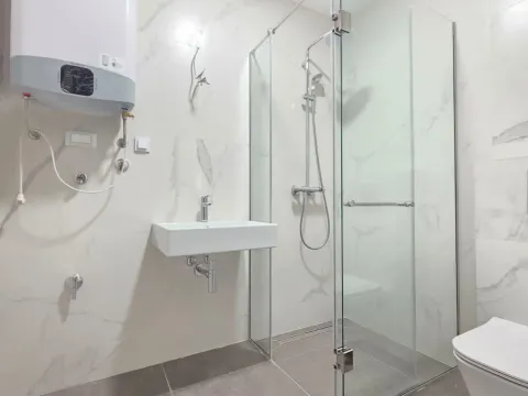 Prodaja, jednosoban stan, 43m², Bečići, Budva - image 22