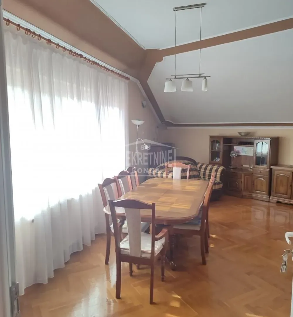Prodaja, kuća, 388m², Centar, Subotica