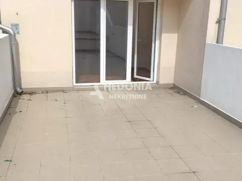 Izdavanje, jednosoban stan, 29m², Zvezdara Sve Podlokacije, Beograd - image 7