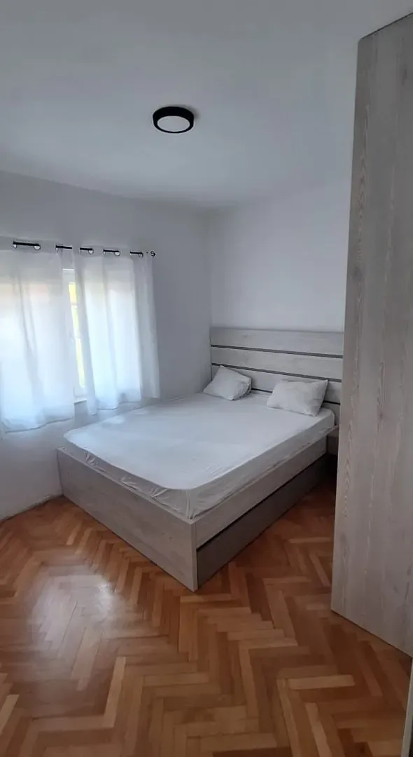 Rent, two bedroom apartment, 80m², Tripovići, Tivat