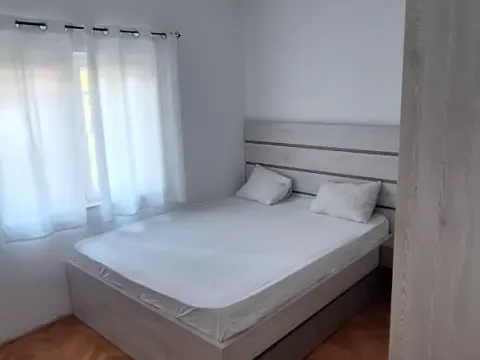 Izdavanje, dvosoban stan, 80m², Tripovići, Tivat - image 8