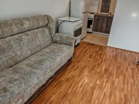 Izdavanje, jednosoban stan, 32m², Železnička Stanica, Novi Sad Sve Podlokacije - image 3