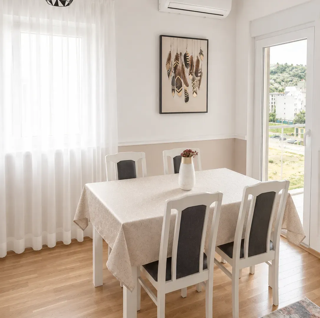 Izdavanje, jednosoban stan, 50m², Blok 9, Podgorica