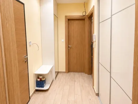 Rent, two bedroom apartment, 58m², Dalmatinska ulica, Podgorica - image 10
