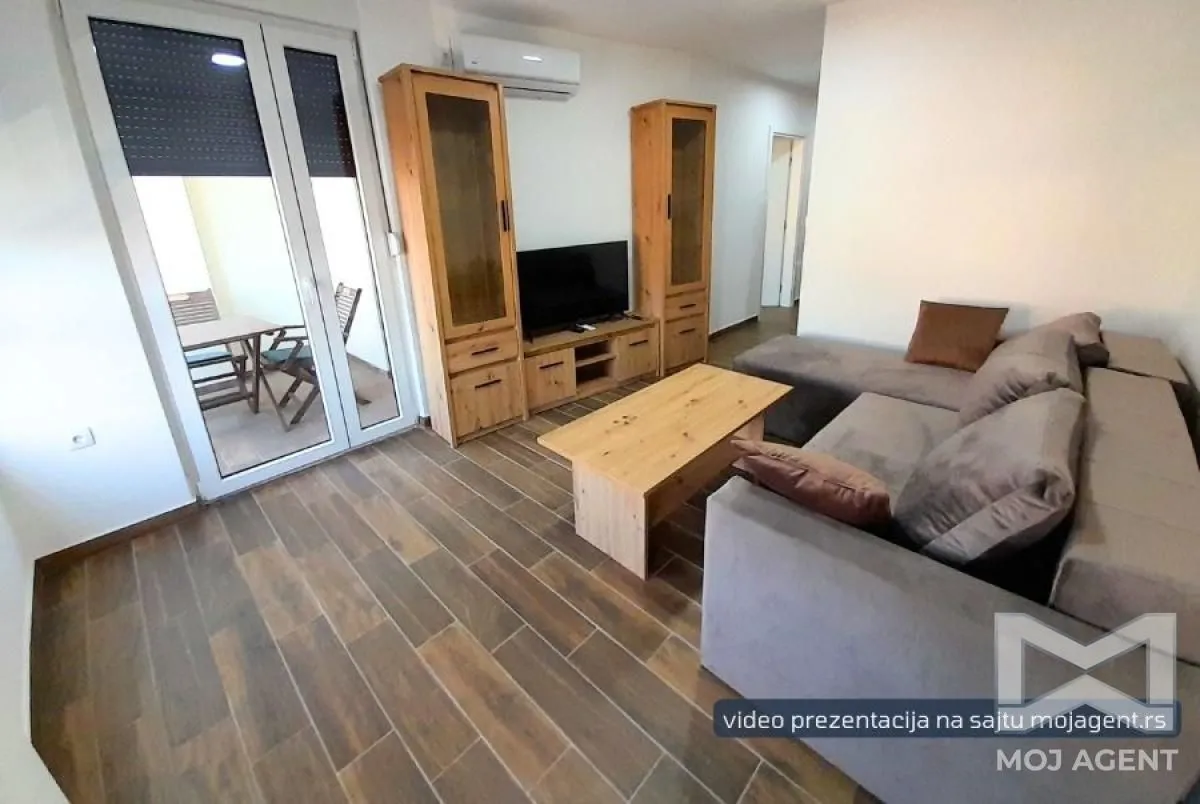 Izdavanje, dvosoban stan, 48m², Palilula, Niš