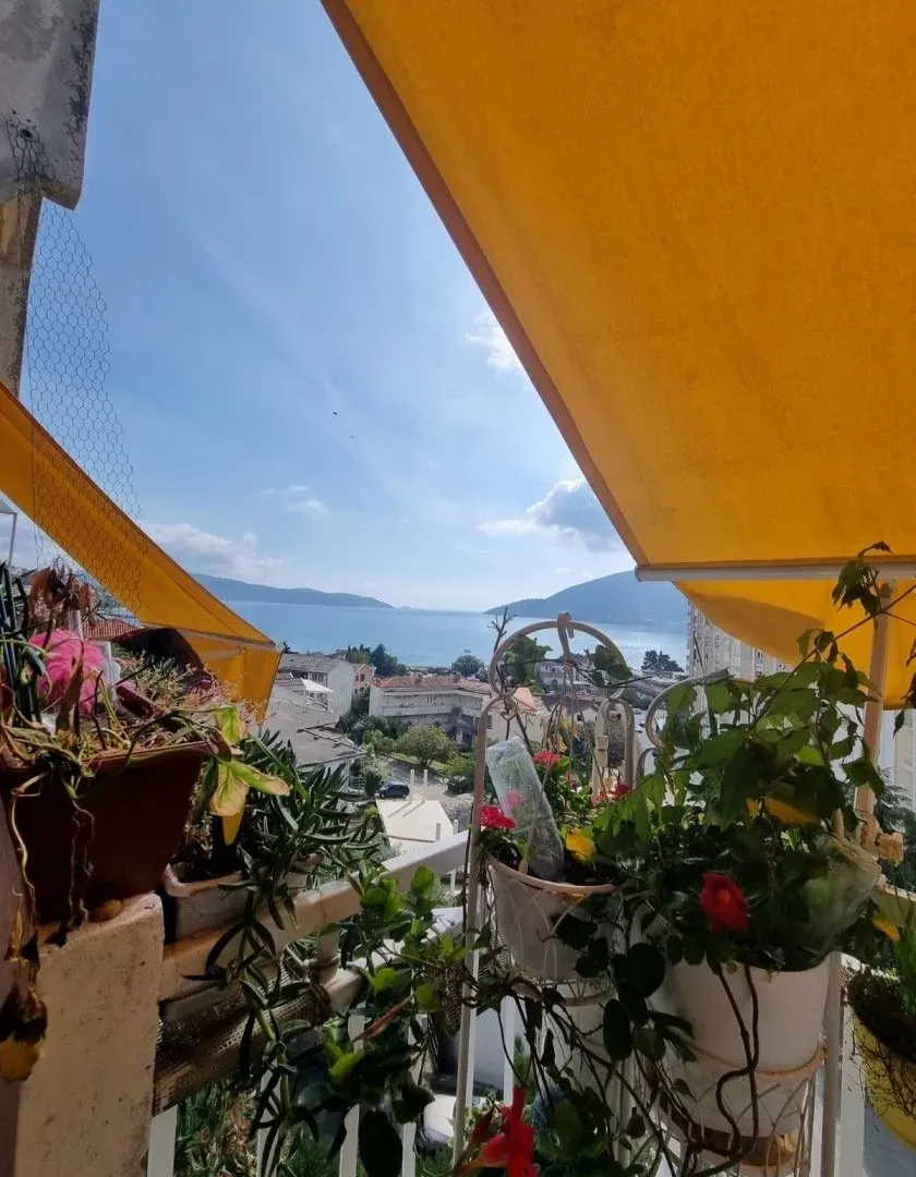 Prodaja, stan, 65m², Herceg Novi, Crna Gora