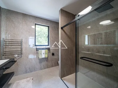 Sale, house, 412m², Dobrota, Kotor - image 14