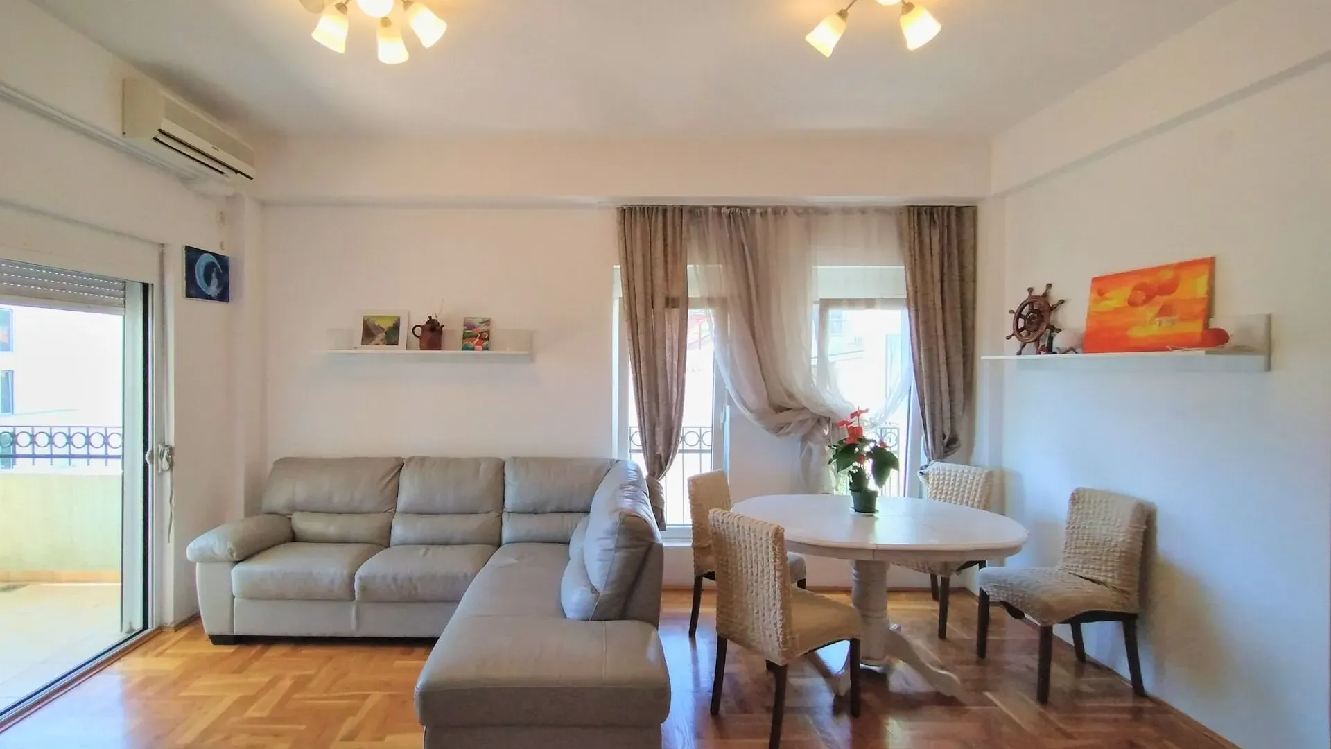 Prodaja, dvosoban stan, 65m², Maine, Budva