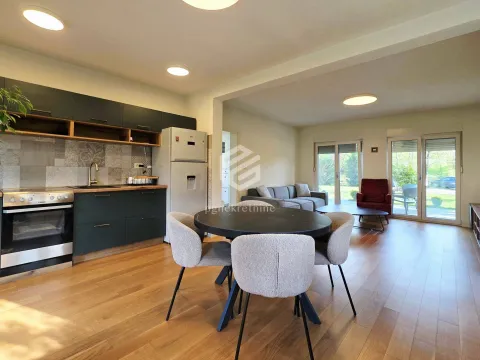 Rent, house, 100m², Velje Brdo, Podgorica - image 19