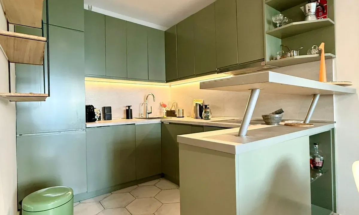 Izdavanje, jednosoban stan, 60m², Blok 5, Podgorica