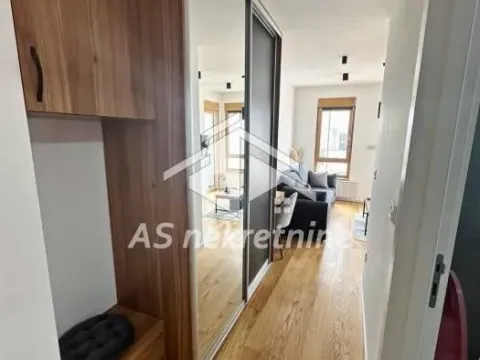 Izdavanje, dvosoban stan, 40m², Kluz, Zvezdara Sve Podlokacije - image 6