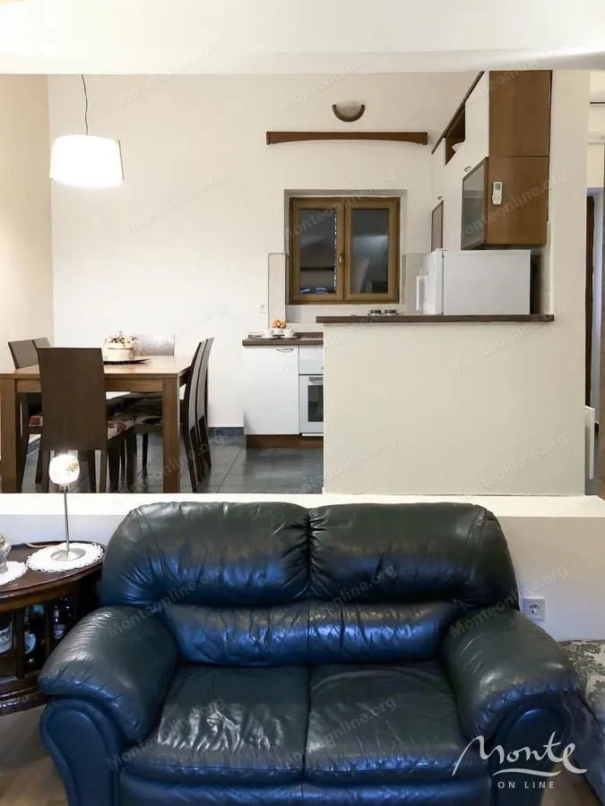 Prodaja, dvosoban stan, 50m², Grad, Kotor