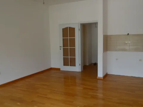 Sale, two bedroom apartment, 72m², Bečići, Budva - image 6