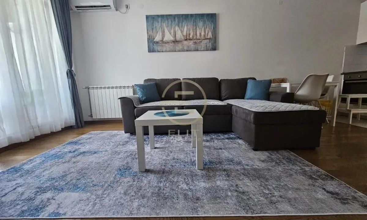Izdavanje, jednosoban stan, 40m², Grbavica, Novi Sad Sve Podlokacije
