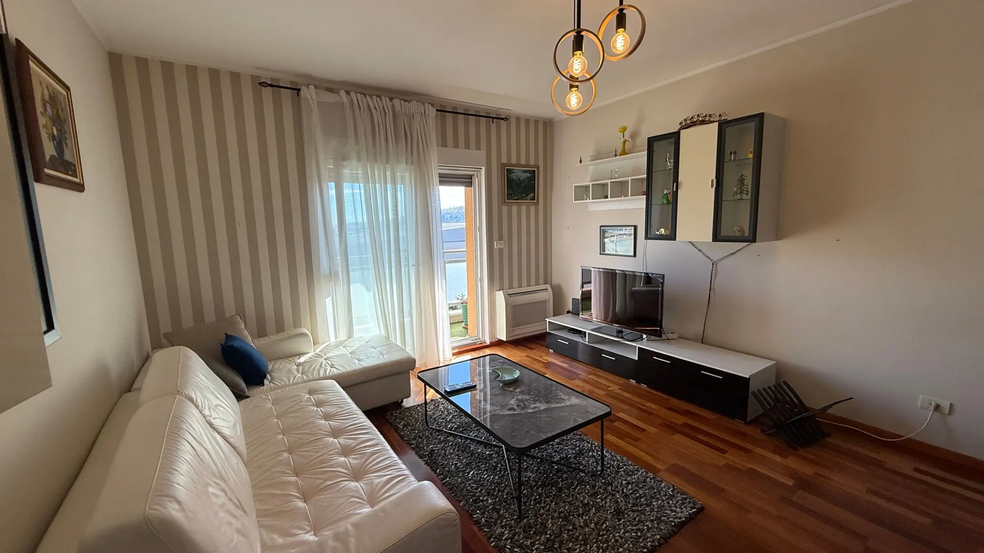 Izdavanje, stan, 54m², City Kvart, Podgorica