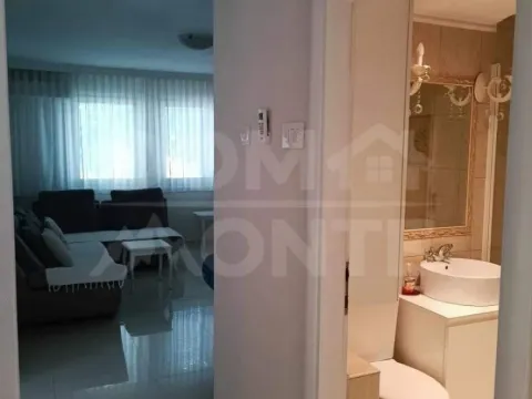 Rent, one bedroom apartment, 55m², Seljanovo, Tivat - image 6