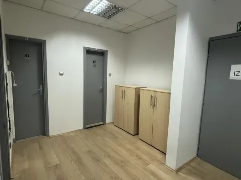 Izdavanje, poslovni prostor, 180m², Medijana, Niš - image 10