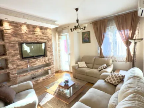 Izdavanje, dvosoban stan, 64m², City Kvart, Podgorica - image 3