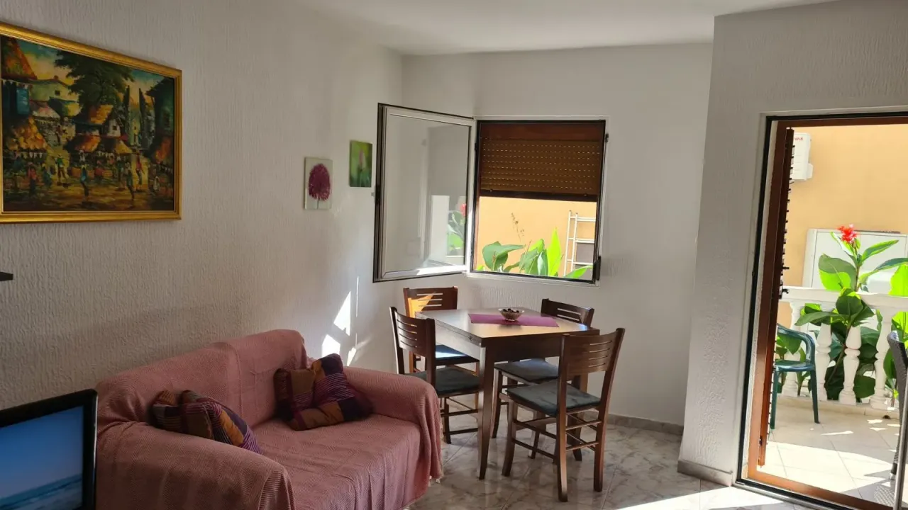 Izdavanje, stan, 31m², Budva, Crna Gora
